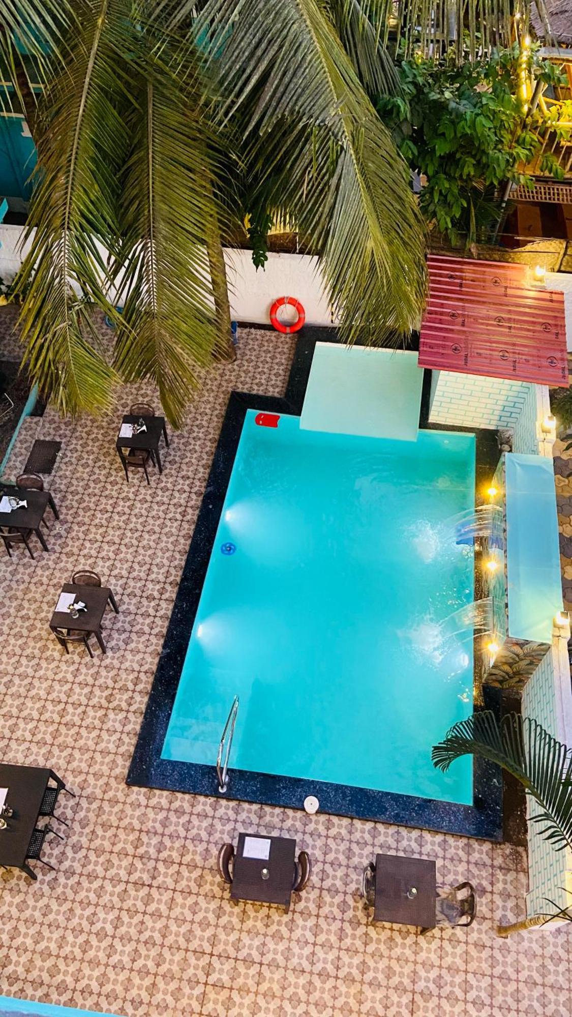 Bsg Stay - Turtle Beach Morjim Goa Exterior foto