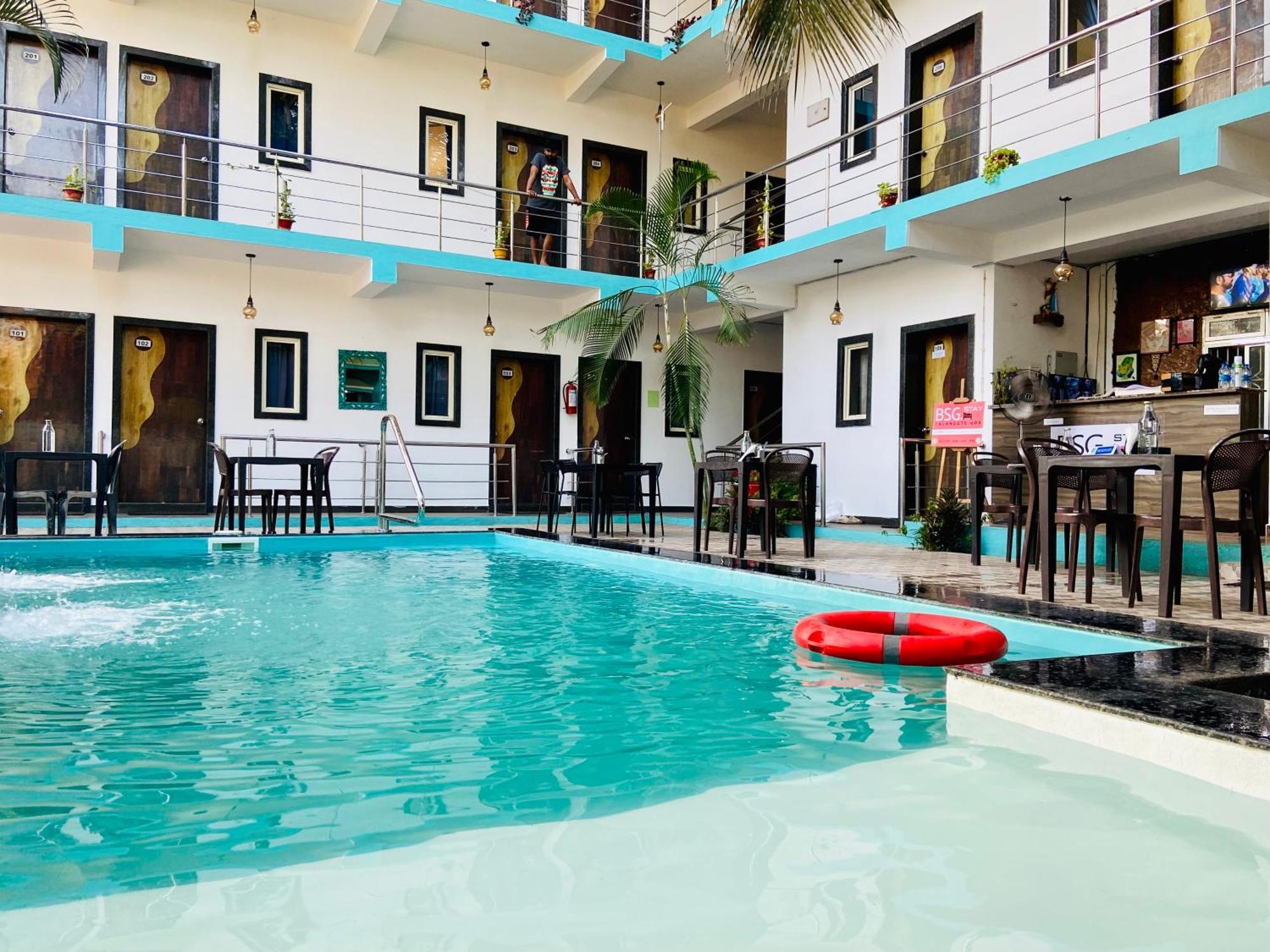 Bsg Stay - Turtle Beach Morjim Goa Exterior foto